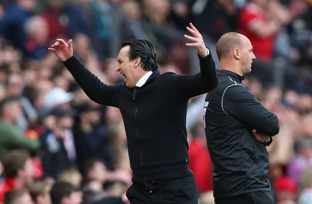  里程碑夜！曼城门线救险，英超今晚刷纪录，压力陡增，纪律约束更严格